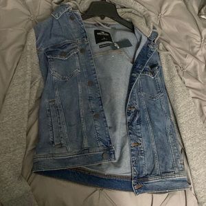 🔥HOLLISTER SIZE S DENIM HOODED JACKET🔥